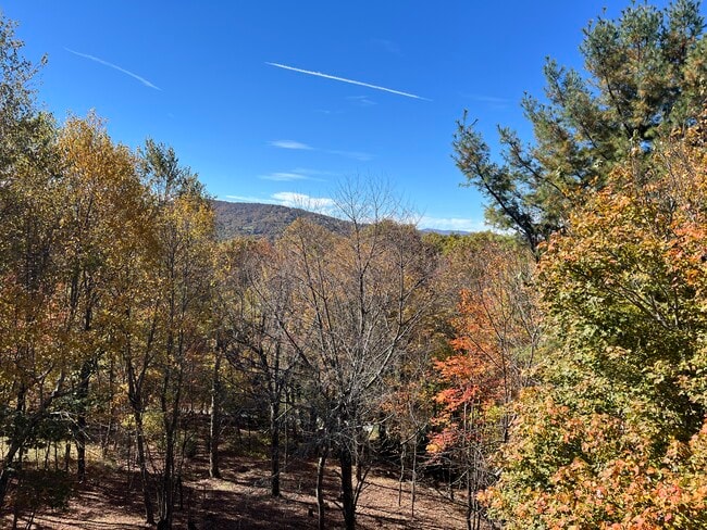 Building Photo - 630 Sorrento Dr