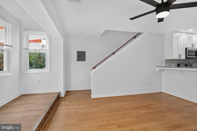 Building Photo - 704 N 18th St