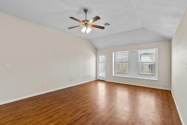 Building Photo - 12920 Snow Ln