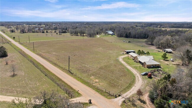 Building Photo - 1102 Fairview Dr