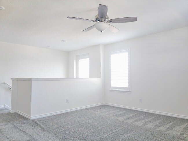Building Photo - 3865 Bentwood Way