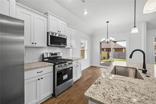 Building Photo - 4225 Barhem Dr
