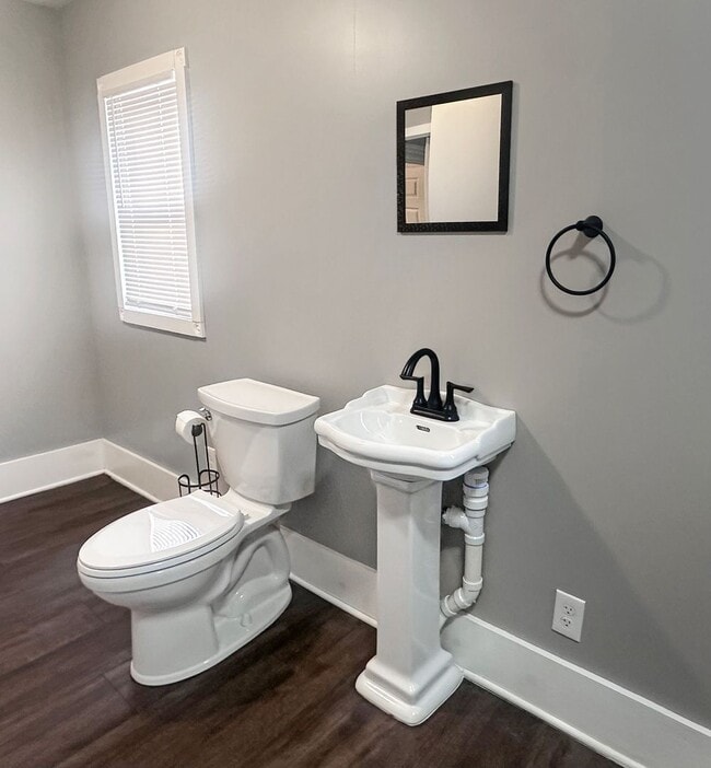 Building Photo - 441 Crosby St NW