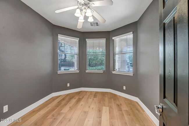 Building Photo - 4512 W Stoneman Dr
