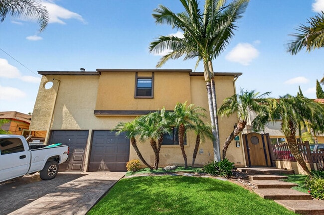 Building Photo - 4046 Iowa St