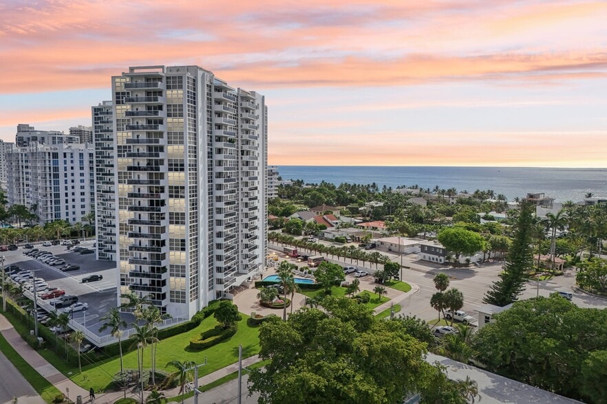 Building Photo - 2701 N Ocean Blvd