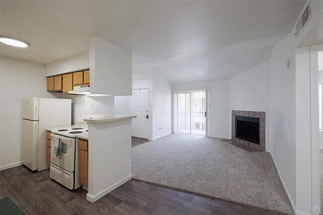 Building Photo - 2323 Wells Branch Pkwy