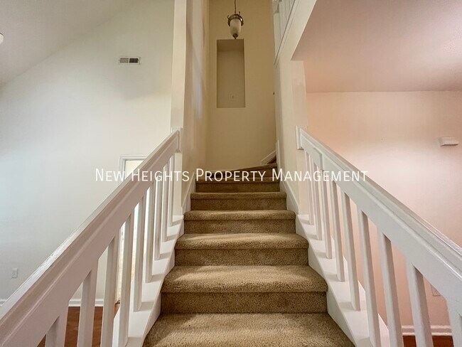 Building Photo - Spacious Townhouse at Grand Oaks Plantation!!