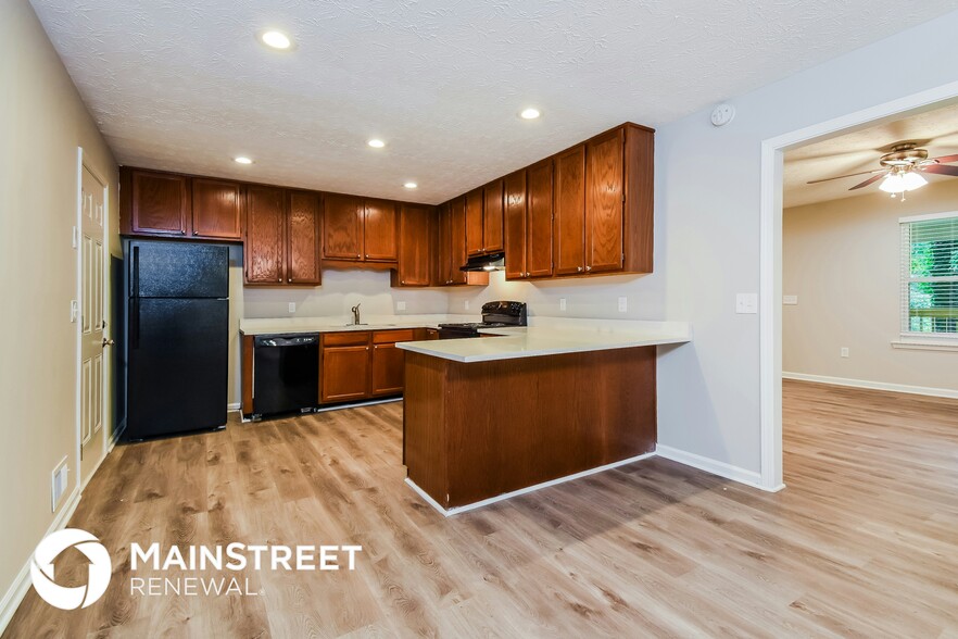 Building Photo - 479 Mill Ln