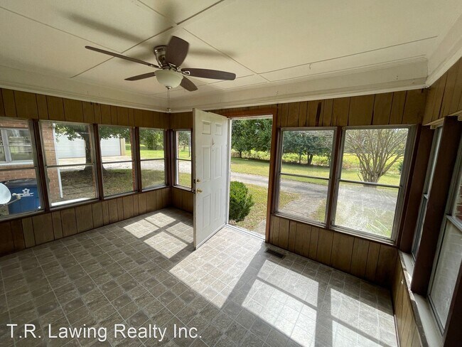 Building Photo - 2 br, 1 bath House - 3440 Fallston Road