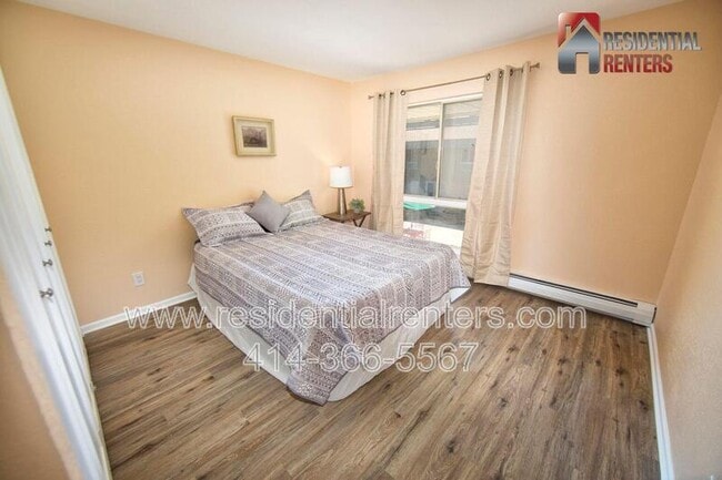 Building Photo - 4000 W Rivers Edge Cir