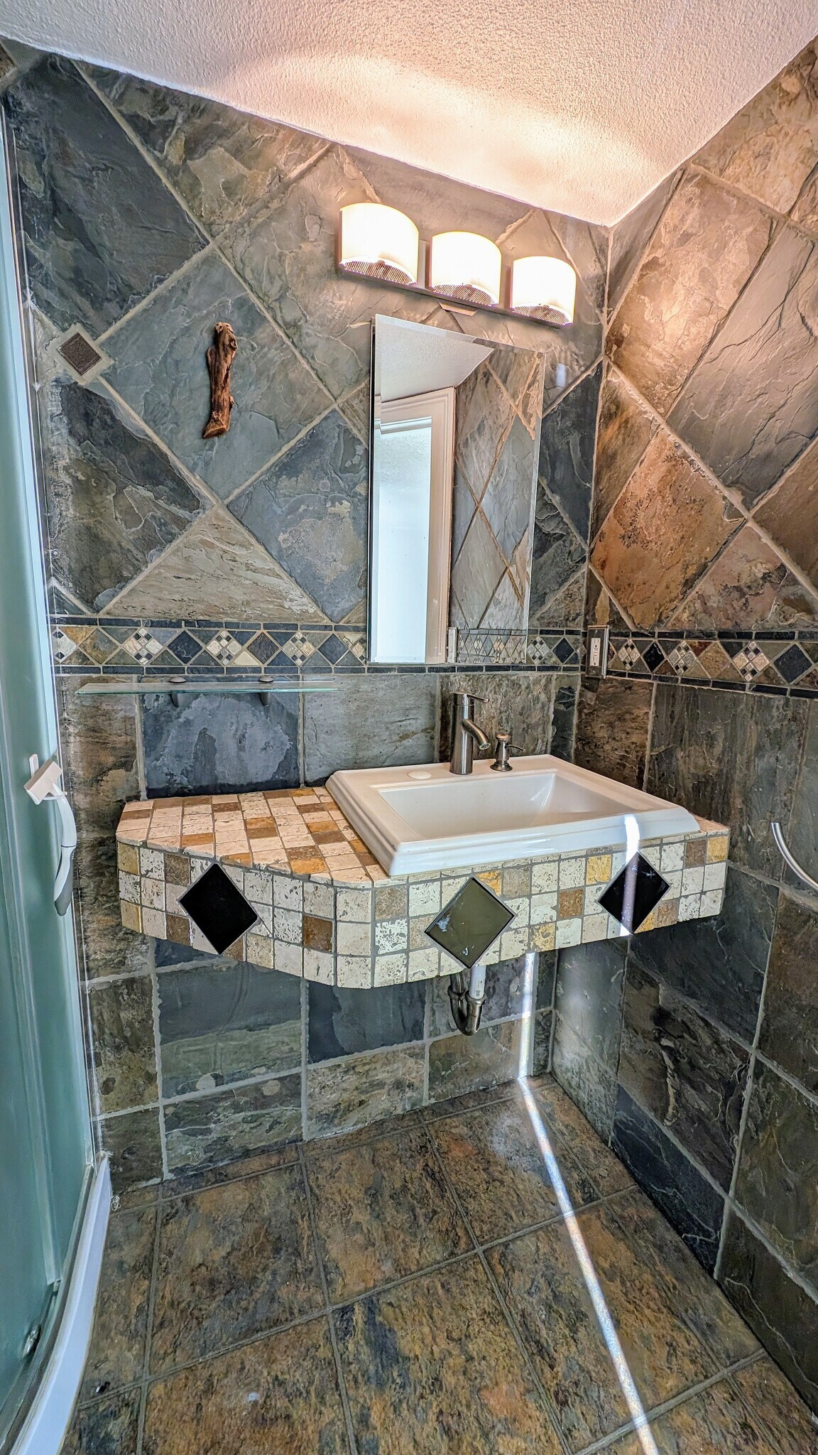 Building Photo - 72404 Cactus Dr