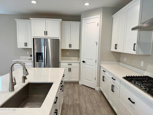 Building Photo - 1099 S Peden Dr