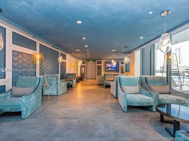 Building Photo - 1000 Brickell Plaza