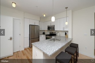 Building Photo - 605 Concord Ave