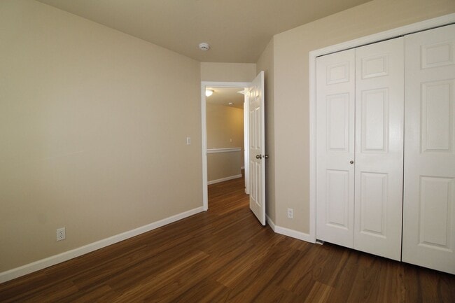 Building Photo - Charming 3-Bedroom townhouse with Garage &...