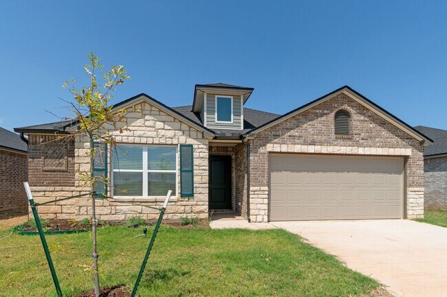 Building Photo - Edmond Rental