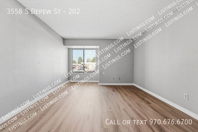 Building Photo - 3558 S Depew St