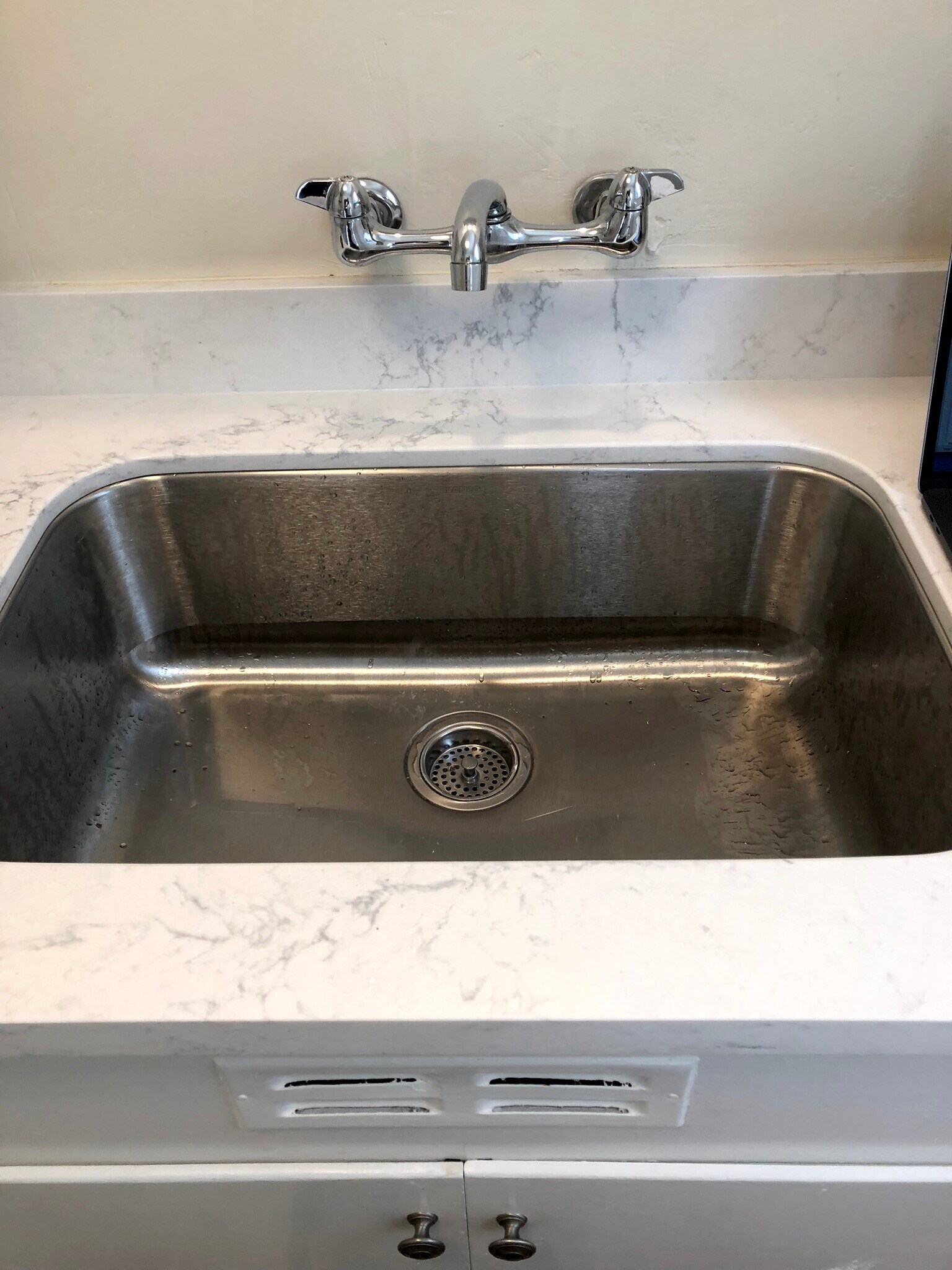 Building Photo - 3801 Nevin Ave