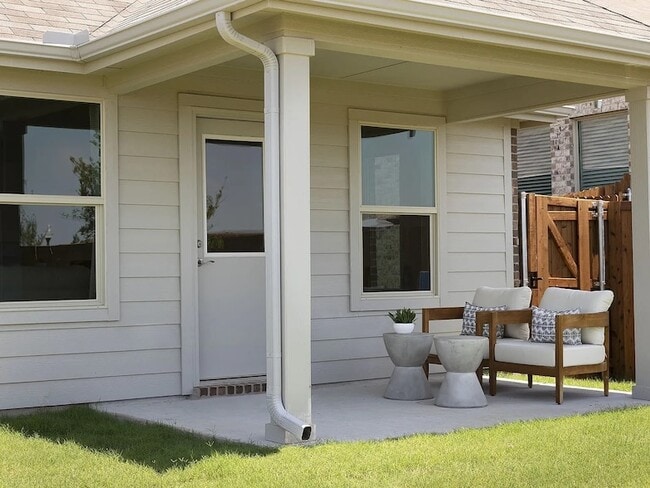 Building Photo - 5802 Marvel Dr