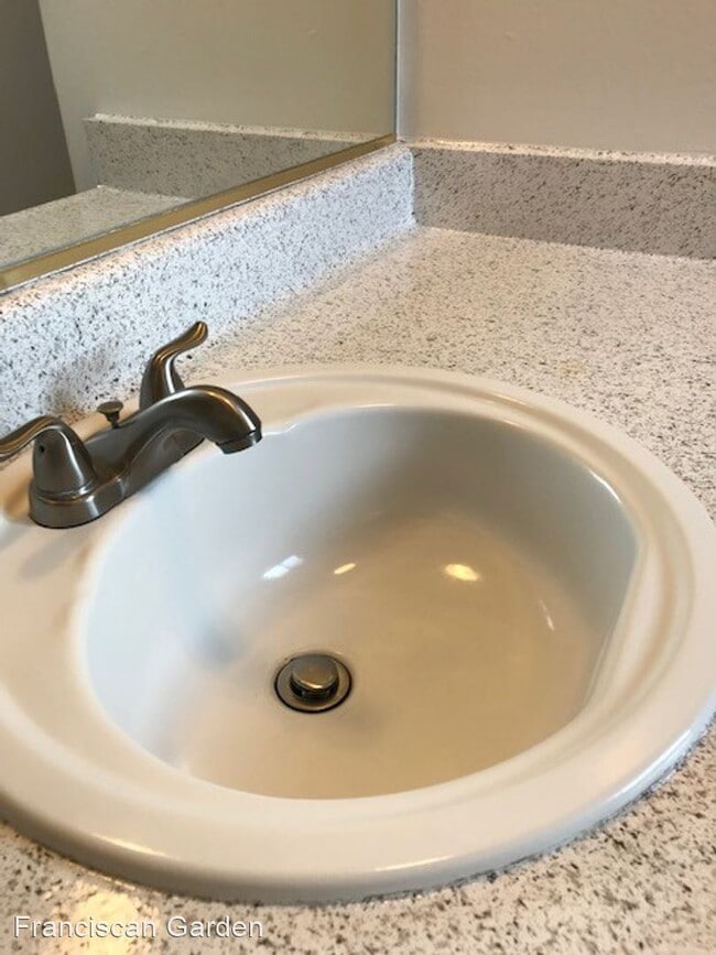 Building Photo - 13091 Yockey St