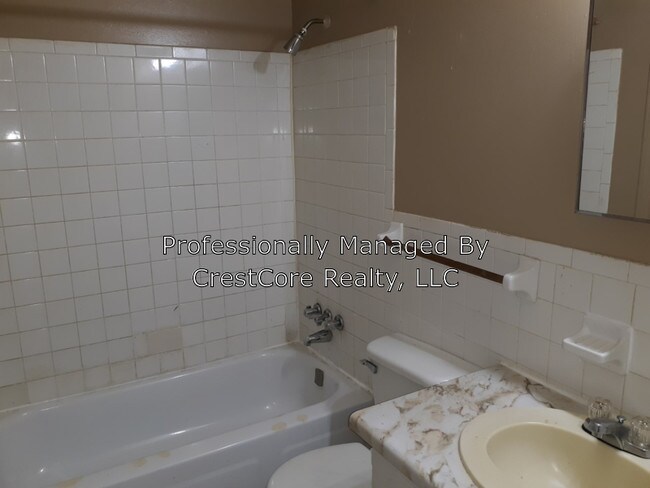 Building Photo - 3440 Barbwood Dr