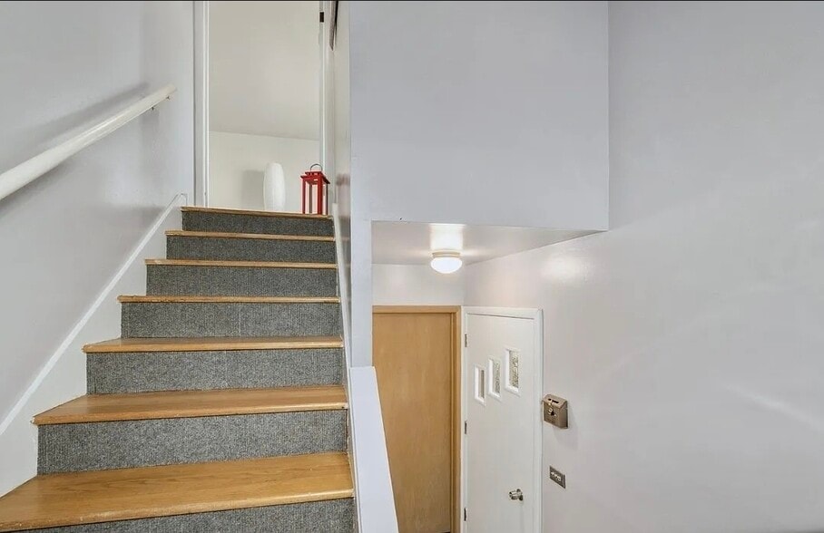 Hallway - 311 Maple Ave
