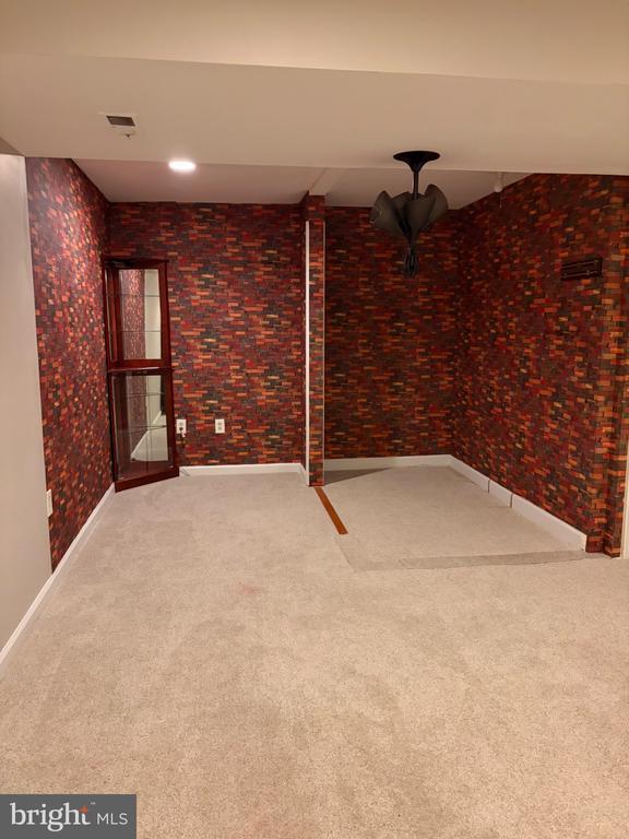 Building Photo - 2117 Cross Trails Rd