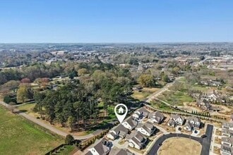 Building Photo - 491 Pearl St