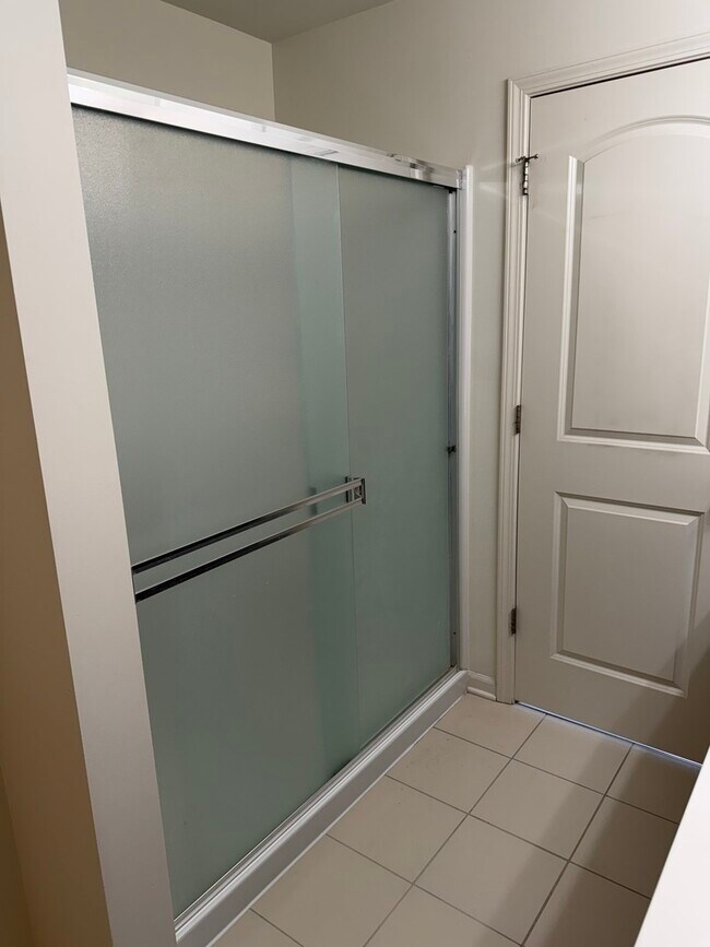 Building Photo - 658 Anchorage Ct