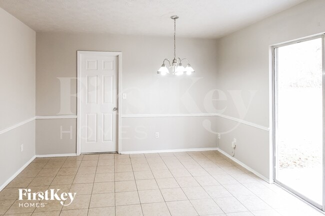 Building Photo - 6450 Peppermill Ln