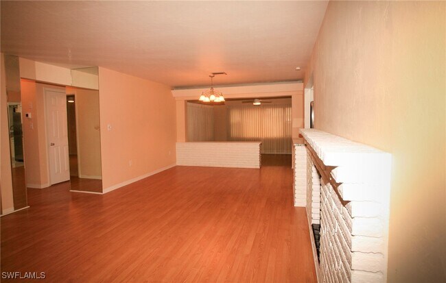 Building Photo - 289 Coral Dr
