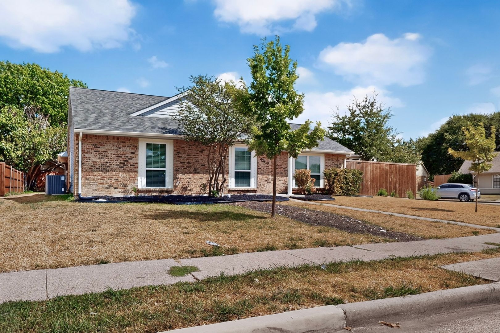 Building Photo - 900 Rocky Creek Ln