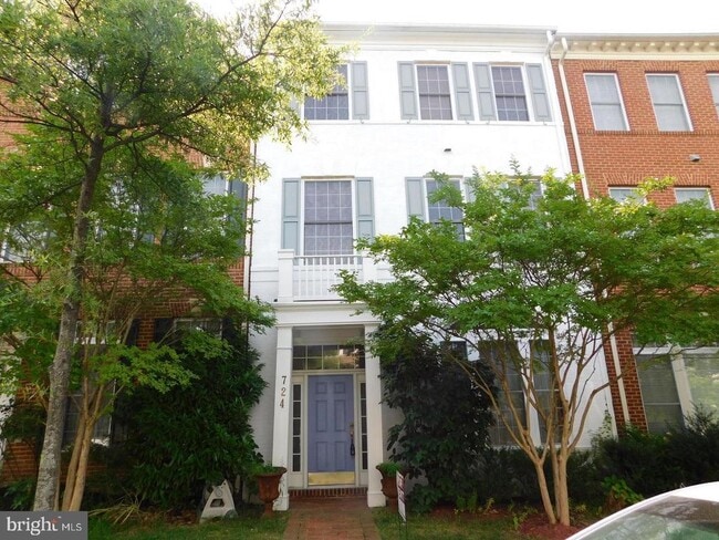 Building Photo - 724 Ridgemont Ave