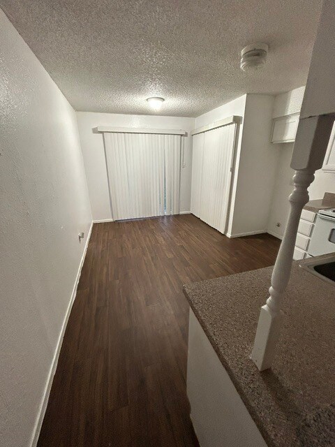 Building Photo - 118 Pine Meadow Dr