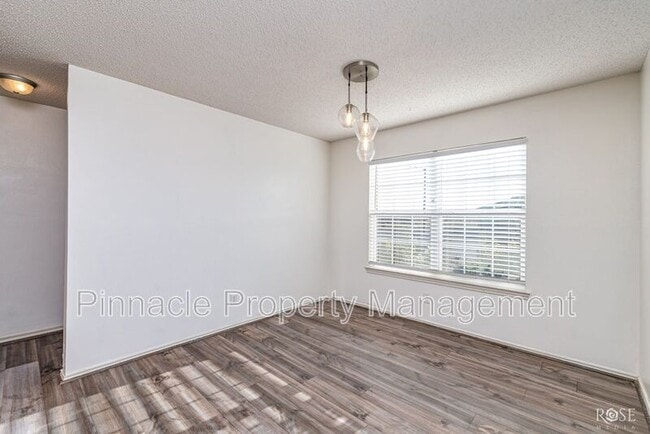 Building Photo - 1229 Elmo Ln