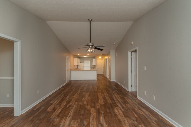 Building Photo - $1,525- 2 Bed/2 Bath house for rent in West Augusta, Total Electric!