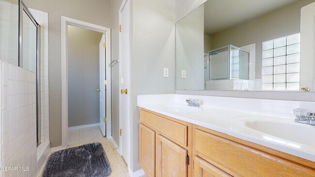 Building Photo - 12231 Tierra Baja Way