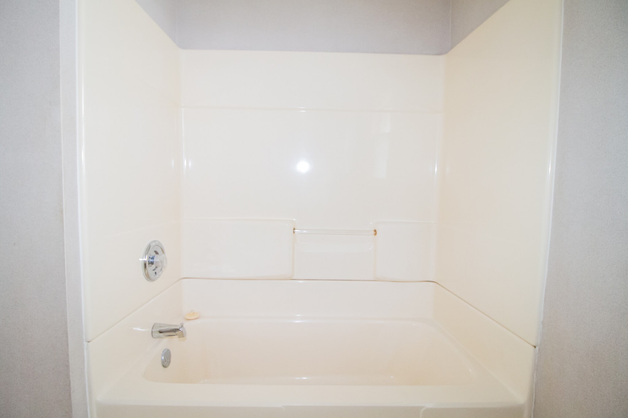 Building Photo - 4220 Caroline Ave