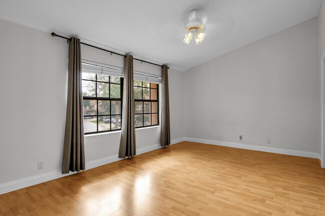 Building Photo - 7888 La Mirada Dr