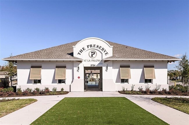 Building Photo - 3776 Maxwell Park Dr