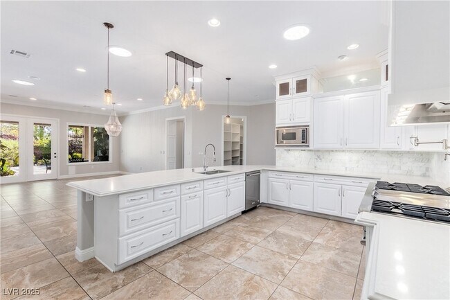 Building Photo - 2960 American River Ln