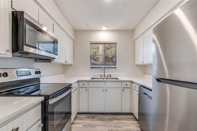 Building Photo - 2733 St George Pl