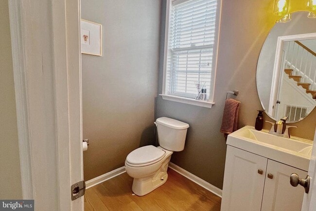 Building Photo - 40440 Milford Dr