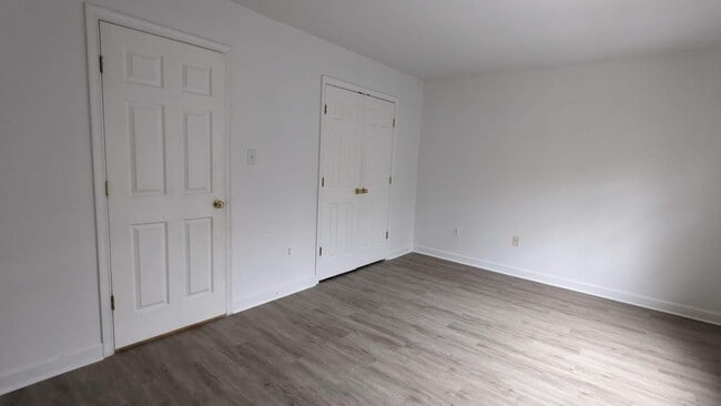 Building Photo - 829 Gallows Ct