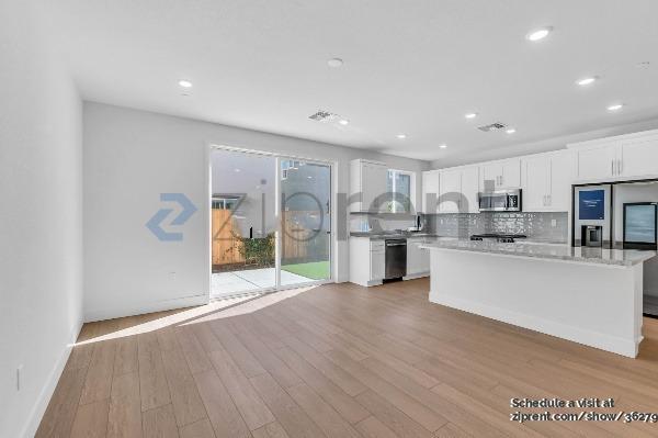 Building Photo - 7268 Wishwood Pl