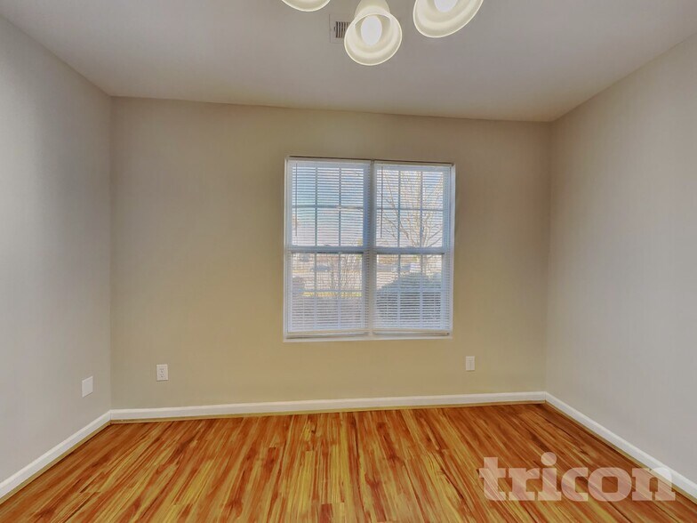 Building Photo - 285 Stone Meadow Ct