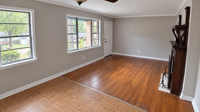 Building Photo - 1415 Geeston St