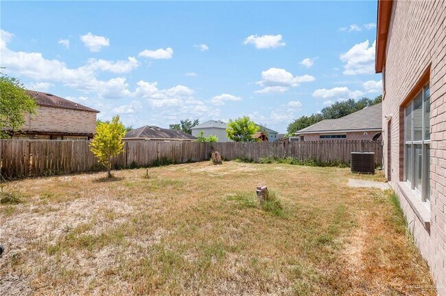 Building Photo - 211 Northgate Ave