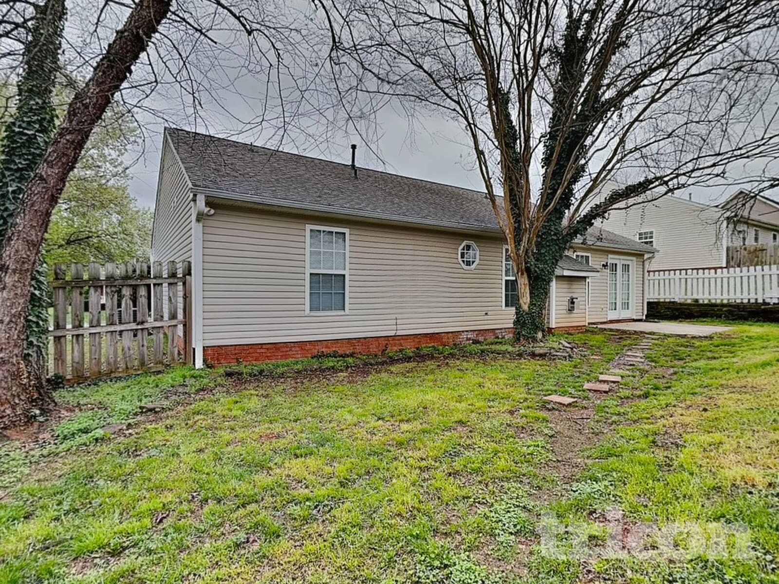 Building Photo - 967 Ashland Ave